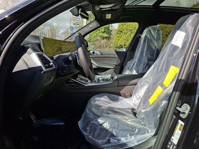 new 2026 BMW X7 car, priced at $96,505