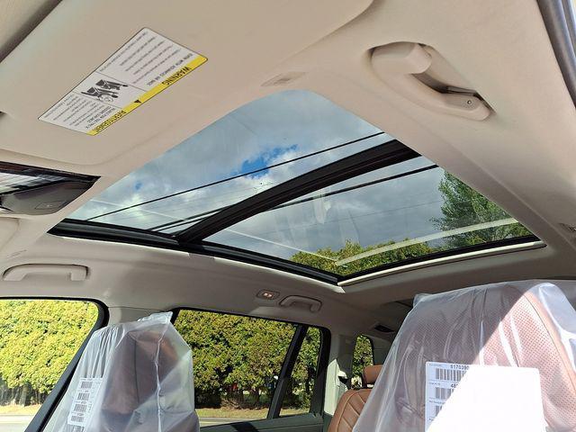 new 2026 BMW X7 car, priced at $95,265