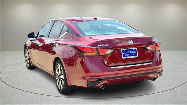 2021 Scarlet Ember Tintcoat Nissan Altima