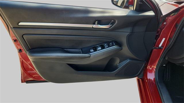 2021 Scarlet Ember Tintcoat Nissan Altima