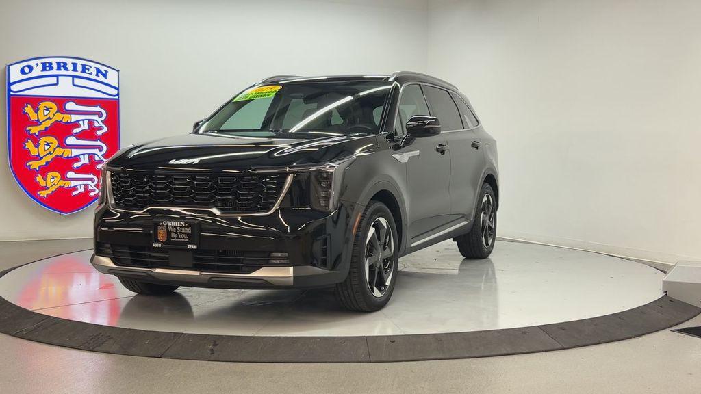 used 2025 Kia Sorento Hybrid car, priced at $31,112