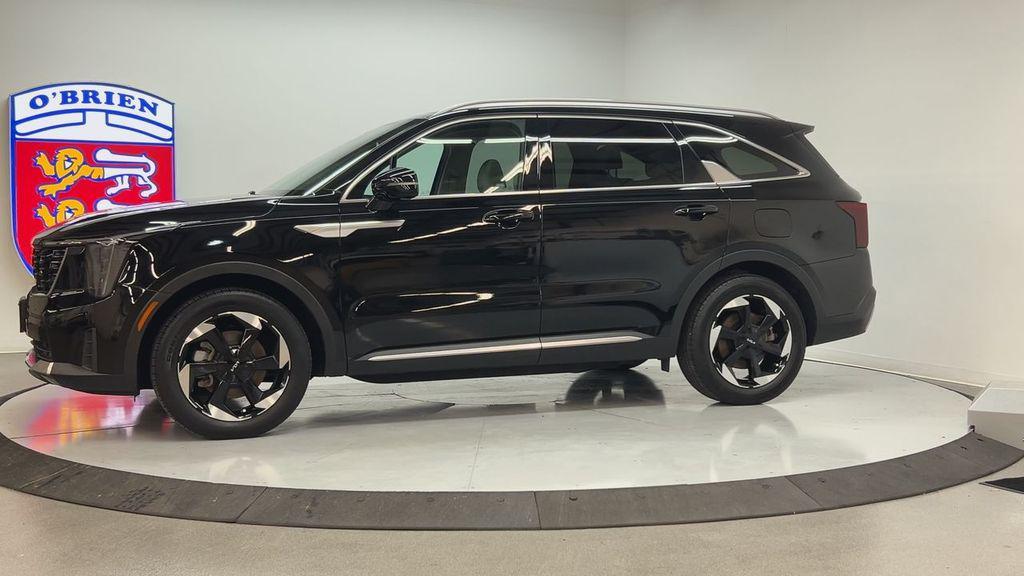 used 2025 Kia Sorento Hybrid car, priced at $31,112