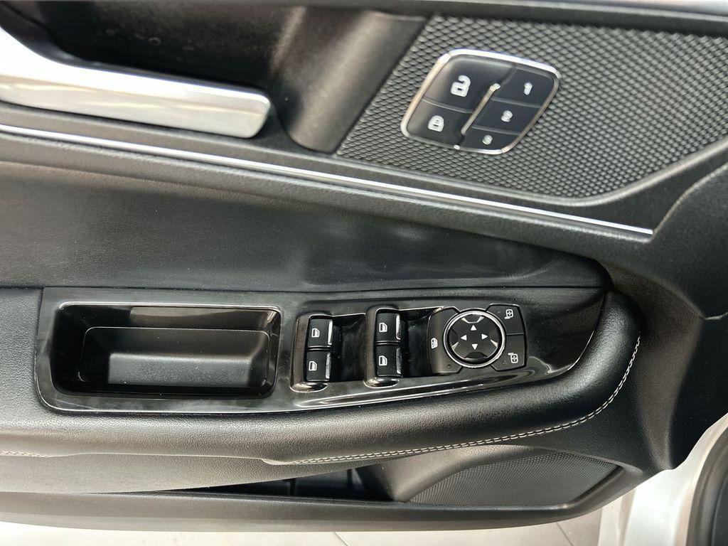 used 2016 Ford Edge car, priced at $12,900