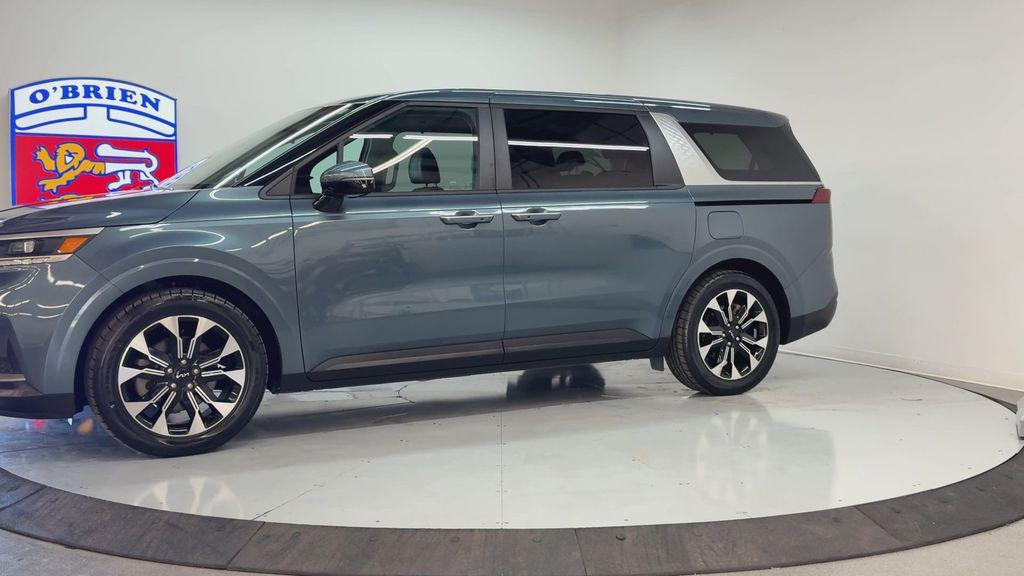 used 2024 Kia Carnival car, priced at $32,812