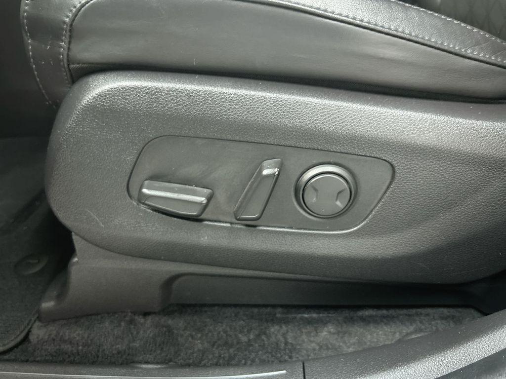 used 2023 Kia Carnival car, priced at $24,500