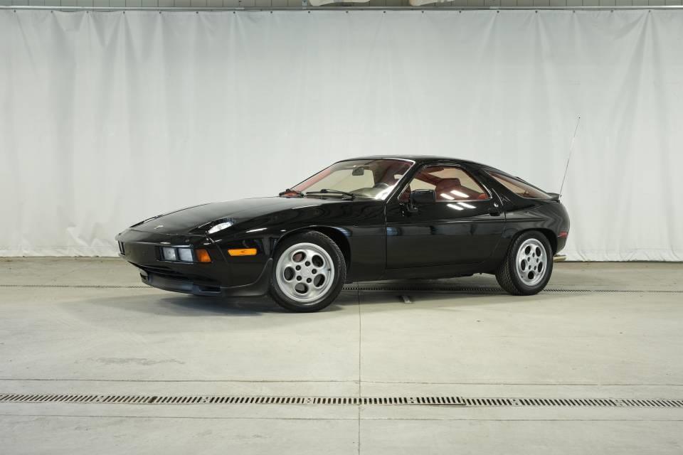 used 1982 Porsche 928 car, priced at $39,999