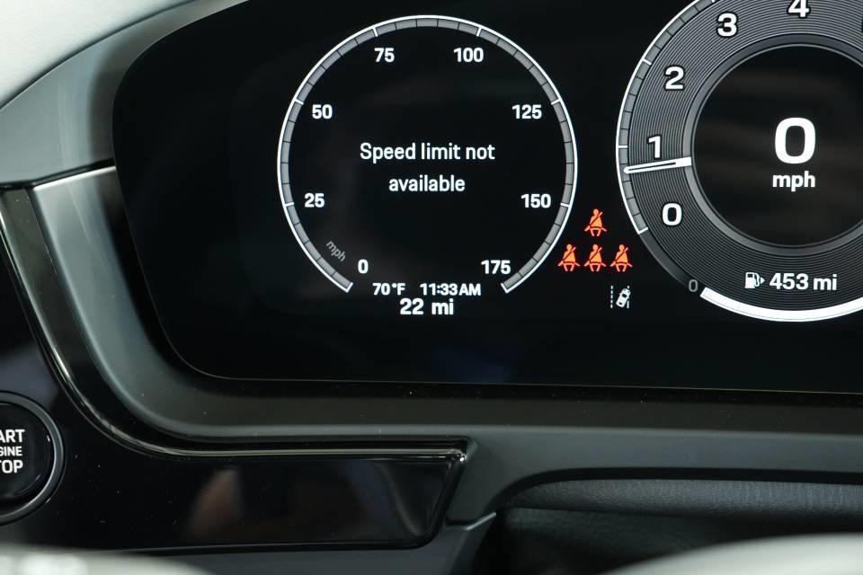 new 2025 Porsche Cayenne car, priced at $111,625