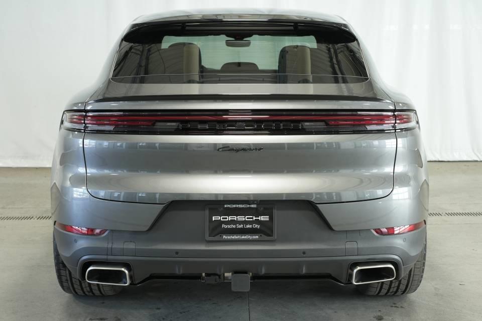 new 2025 Porsche Cayenne car, priced at $111,625