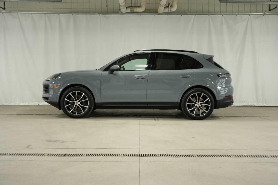 new 2025 Porsche Cayenne car, priced at $105,645