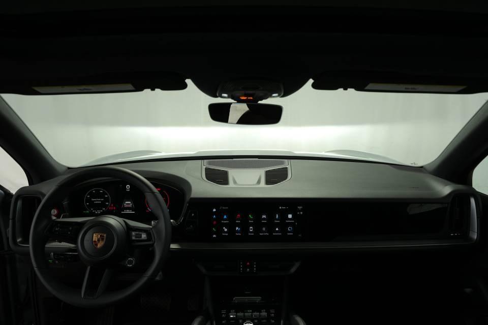 new 2025 Porsche Cayenne car, priced at $105,645