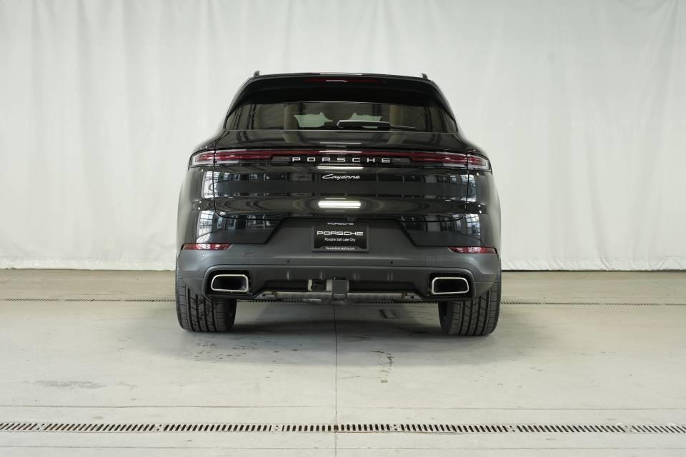 new 2025 Porsche Cayenne car, priced at $109,195