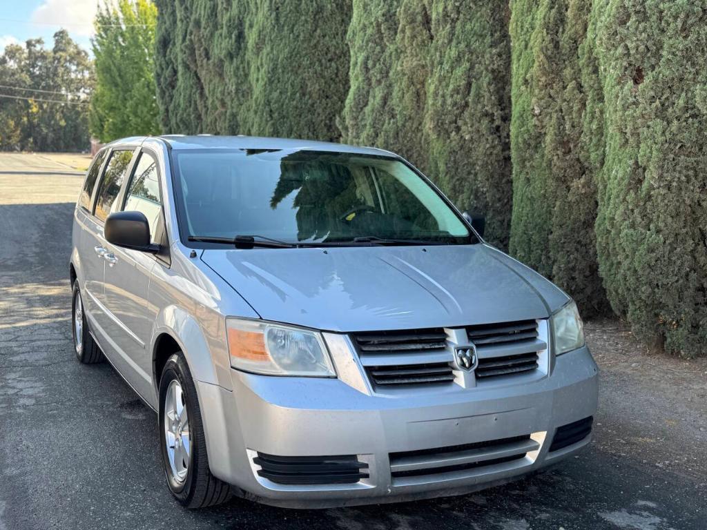 2010 Silver Dodge Grand Caravan