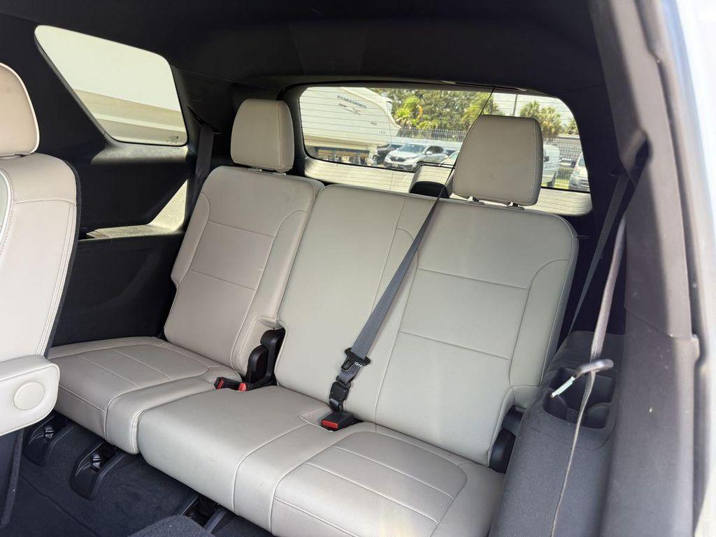 used 2022 Chevrolet Traverse car, priced at $28,950