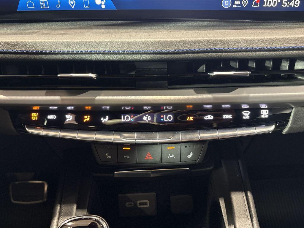 used 2024 Cadillac XT4 car, priced at $36,999