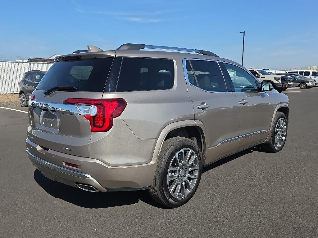 used 2022 GMC Acadia car, priced at $38,900