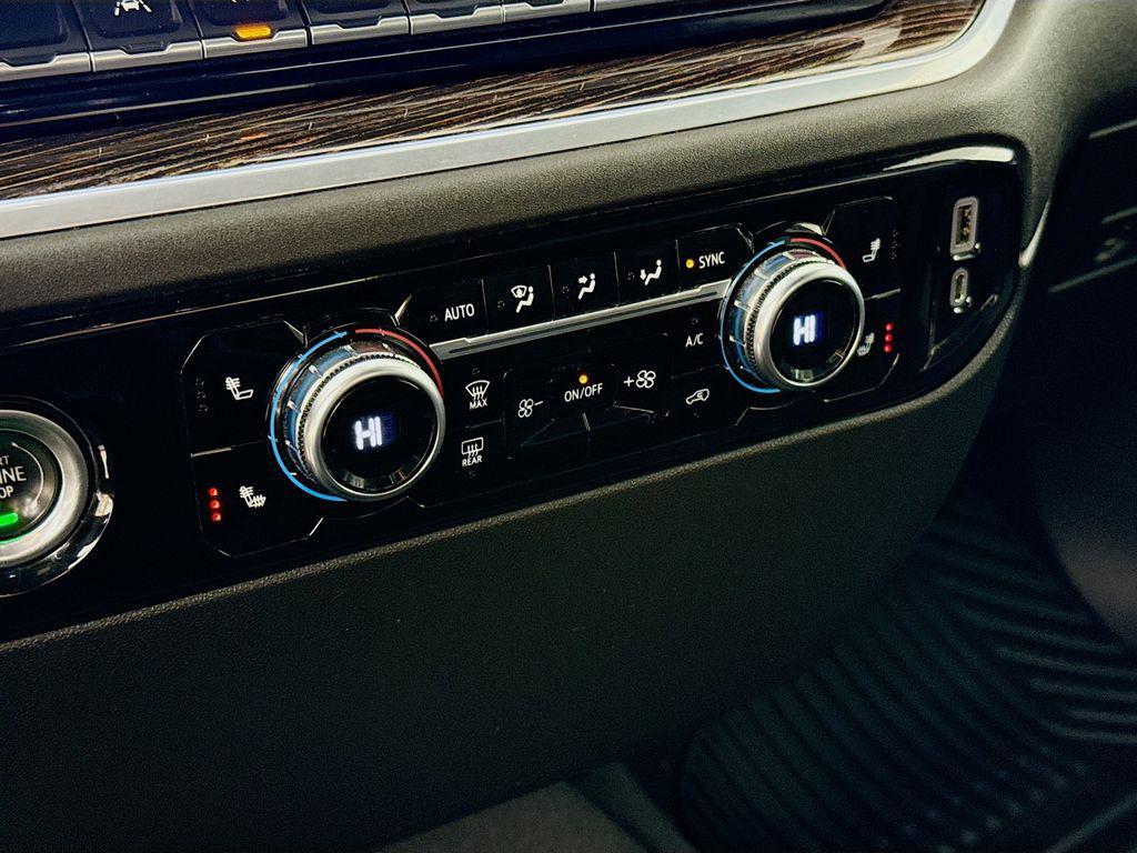 used 2022 GMC Sierra 1500 car, priced at $37,990