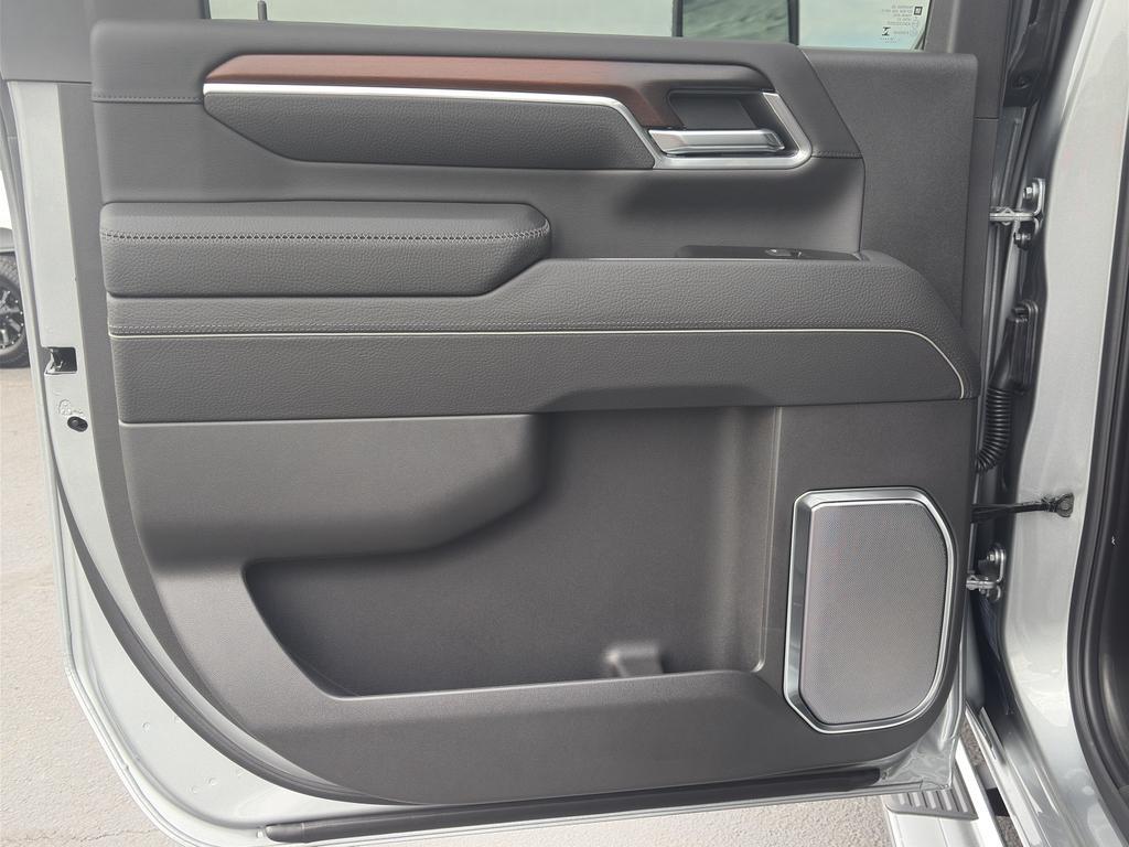 new 2026 GMC Sierra 2500 car, priced at $90,655