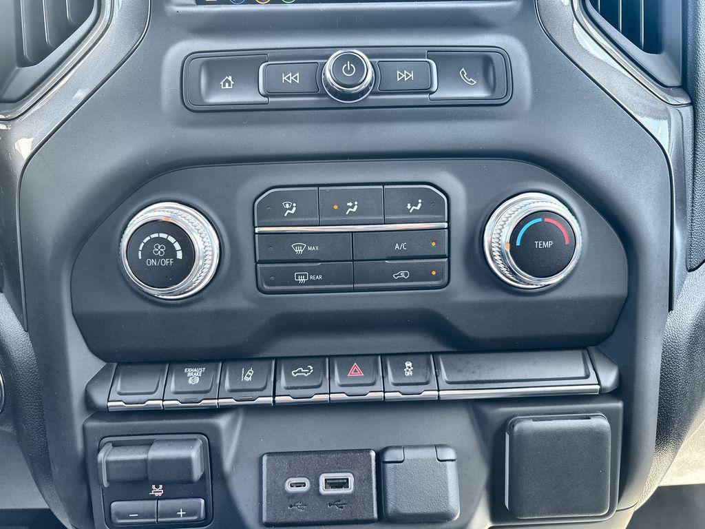 new 2025 GMC Sierra 3500 car, priced at $58,440