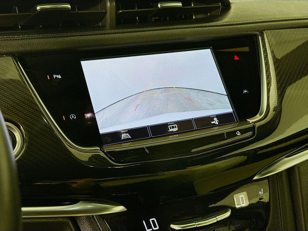 used 2024 Cadillac XT6 car, priced at $51,900