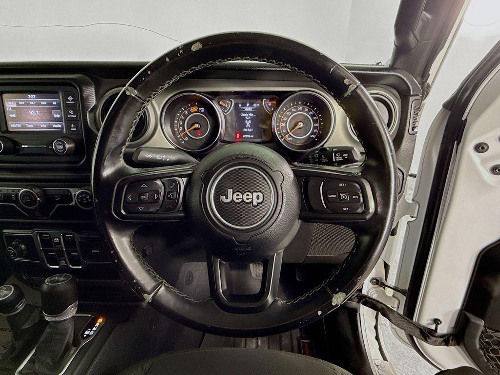 used 2021 Jeep Wrangler Unlimited car, priced at $31,900