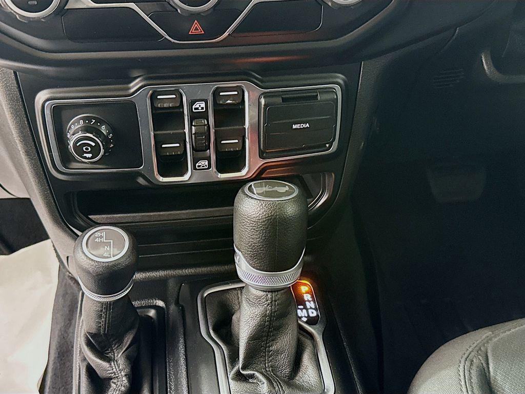 used 2021 Jeep Wrangler Unlimited car, priced at $31,900