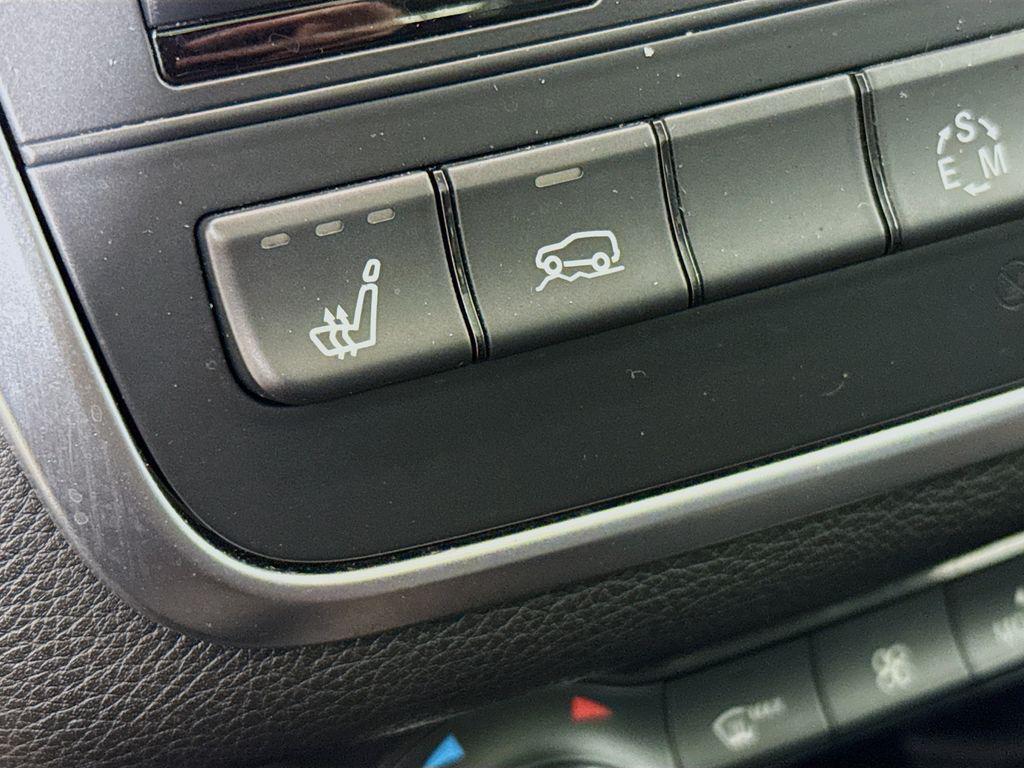 used 2015 Mercedes-Benz GLA-Class car, priced at $10,543