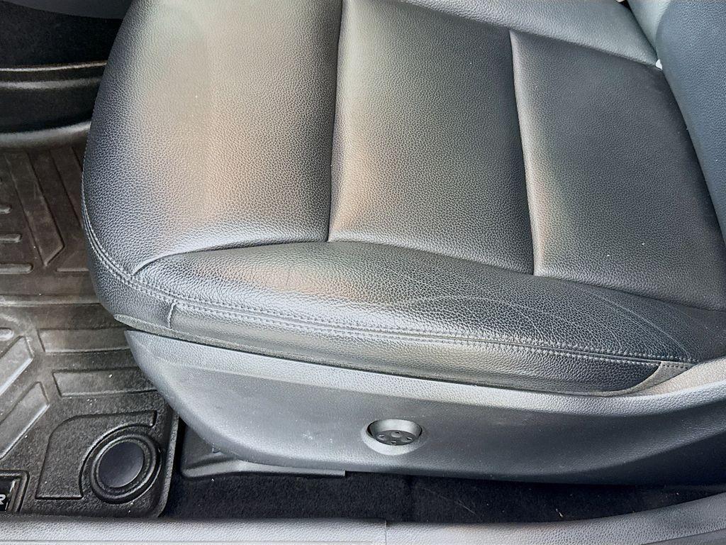 used 2015 Mercedes-Benz GLA-Class car, priced at $10,543