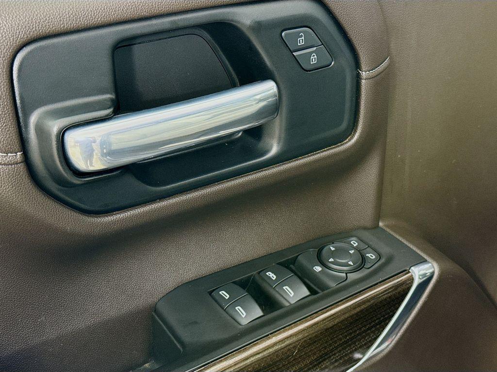 used 2021 Chevrolet Silverado 1500 car, priced at $32,599