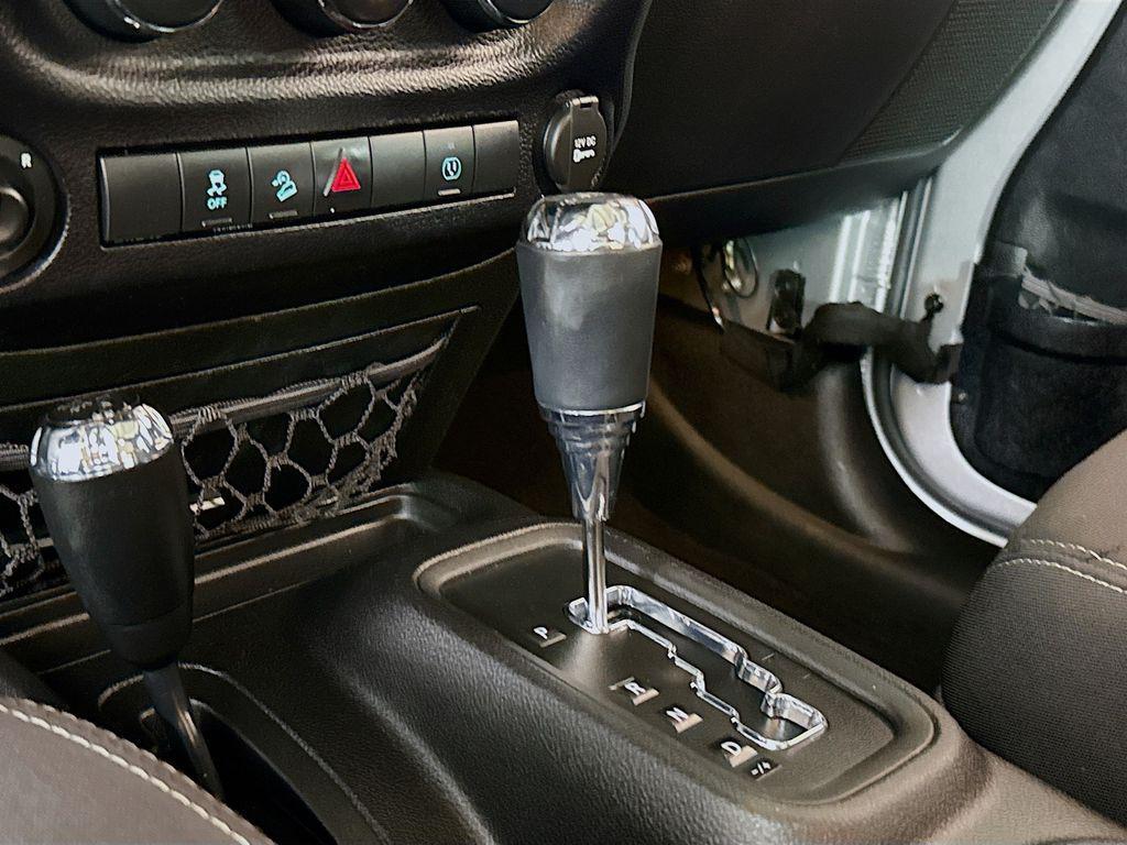 used 2015 Jeep Wrangler Unlimited car, priced at $18,494