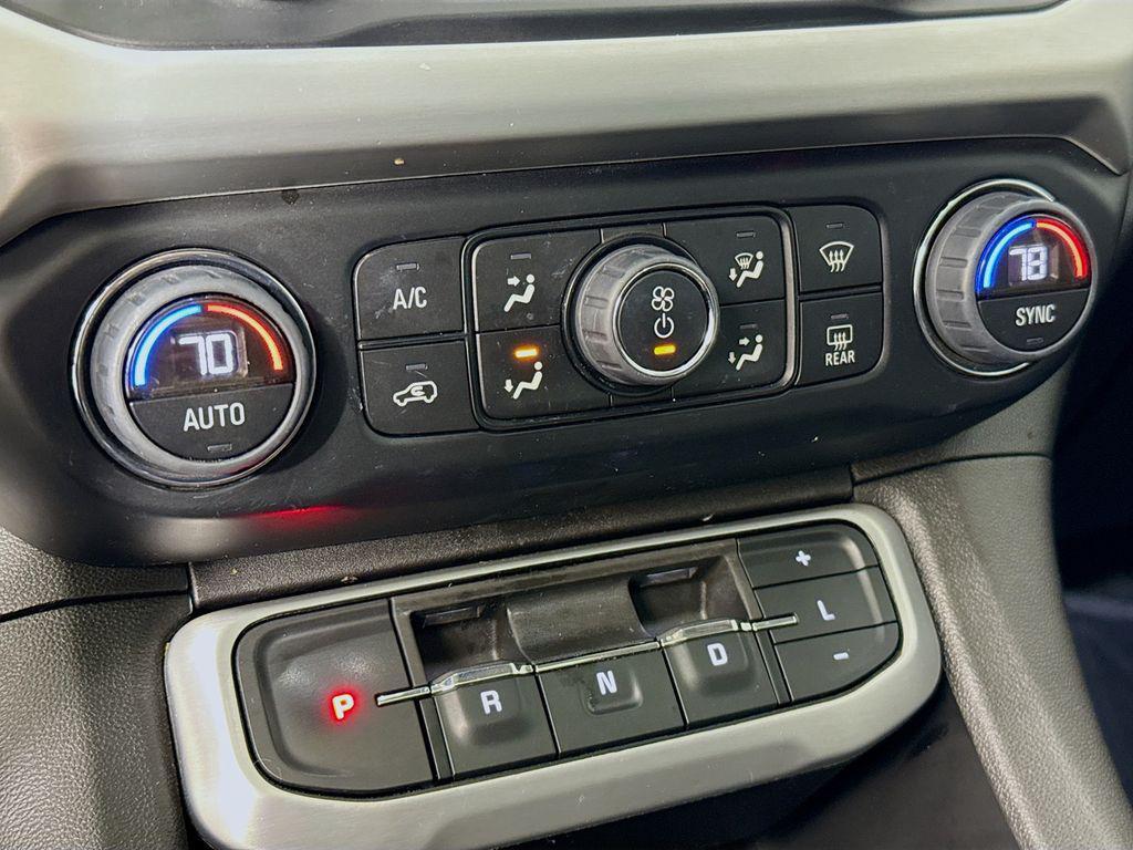 used 2022 GMC Acadia car, priced at $25,599