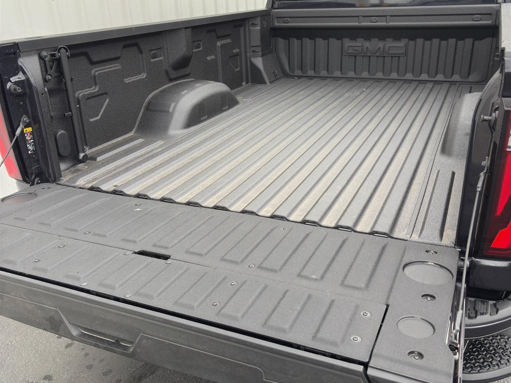 new 2025 GMC Sierra 2500 car, priced at $80,160