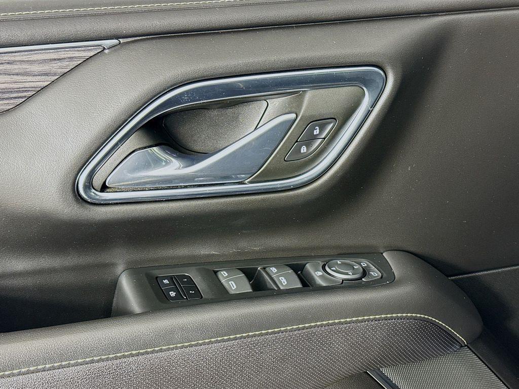 used 2023 GMC Yukon car, priced at $49,953