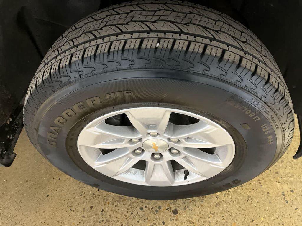 used 2025 Chevrolet Silverado 1500 car, priced at $40,925