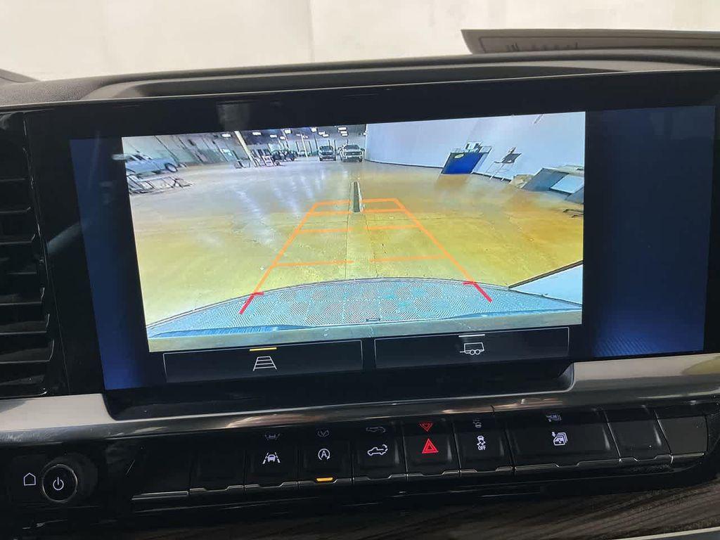 used 2025 Chevrolet Silverado 1500 car, priced at $40,925