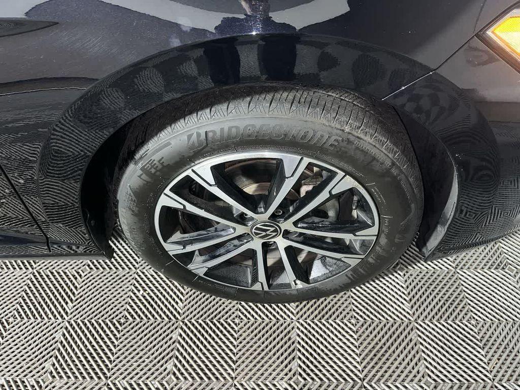 used 2024 Volkswagen Jetta car, priced at $16,995