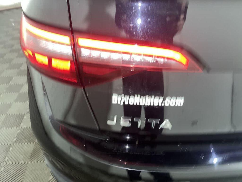 used 2024 Volkswagen Jetta car, priced at $16,995