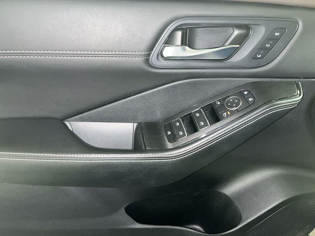 used 2023 Nissan Rogue car, priced at $19,244