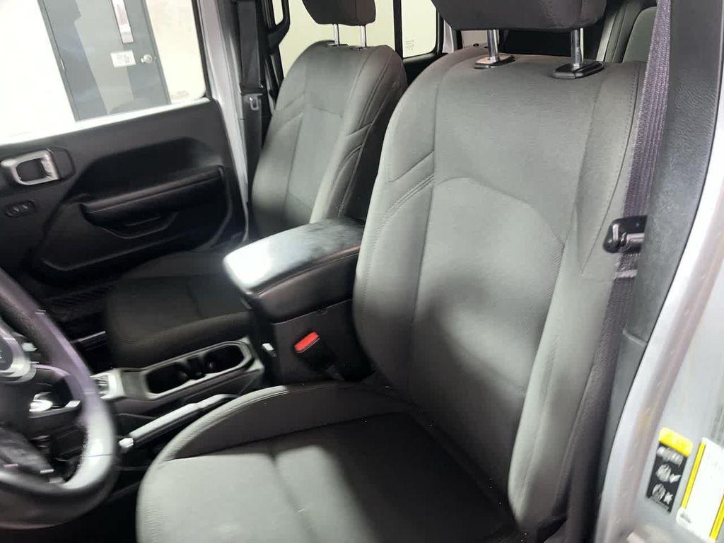 used 2023 Jeep Gladiator car, priced at $27,595