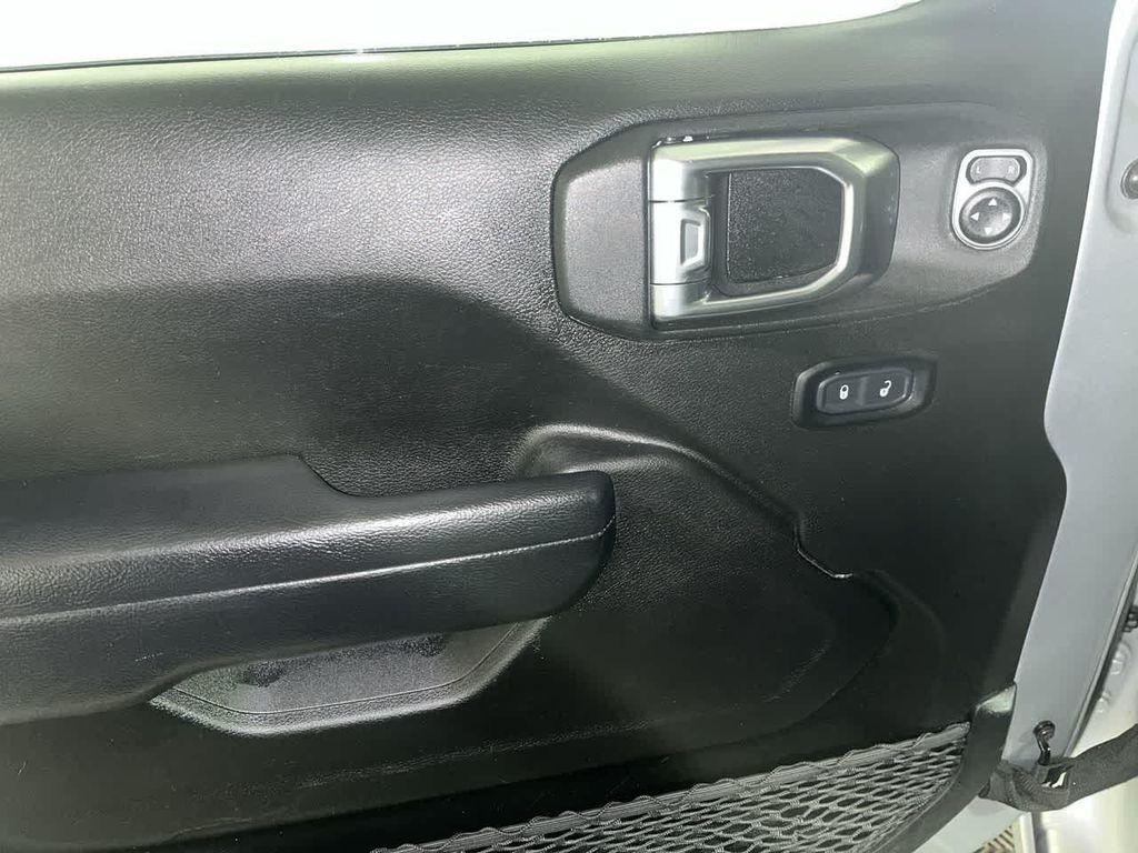 used 2023 Jeep Gladiator car, priced at $27,595