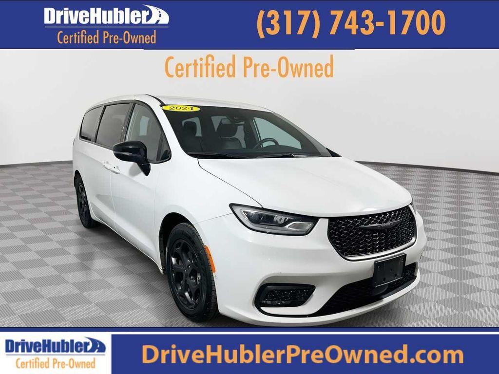 used 2024 Chrysler Pacifica Hybrid car, priced at $27,495