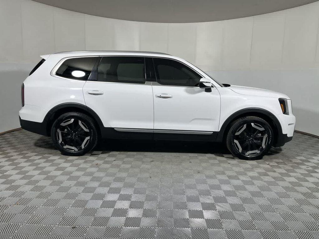 used 2023 Kia Telluride car, priced at $29,244