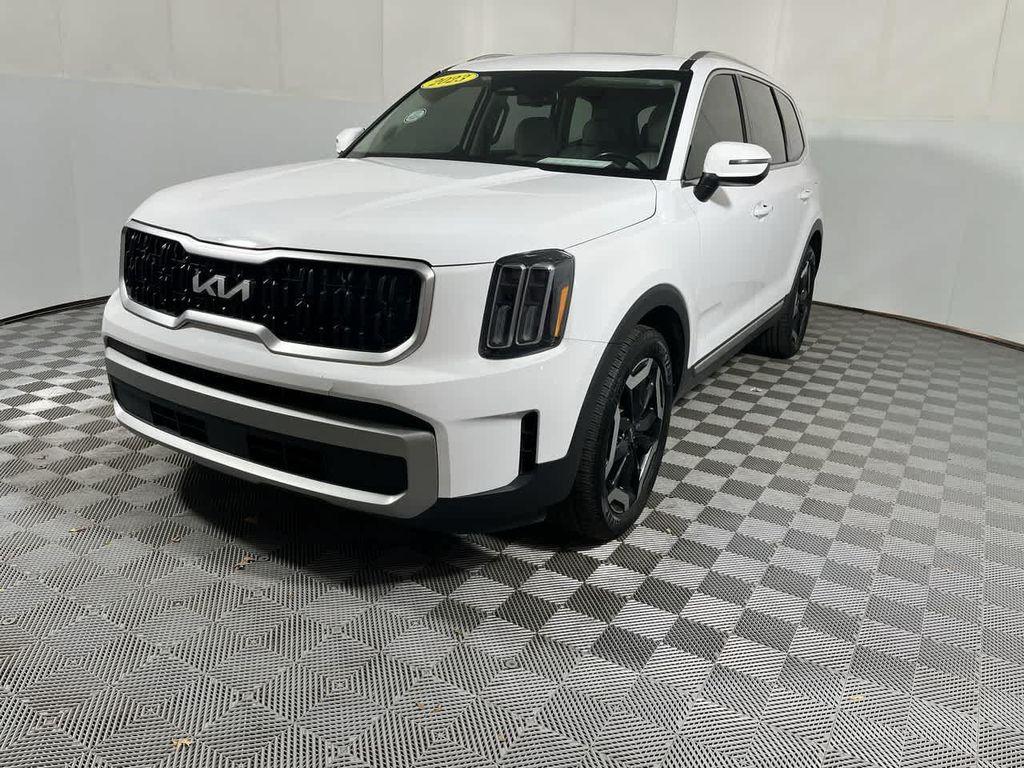 used 2023 Kia Telluride car, priced at $29,244