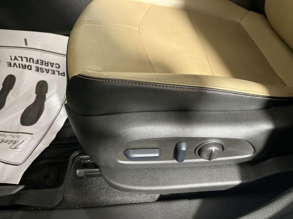 used 2022 Chevrolet Equinox car, priced at $26,645