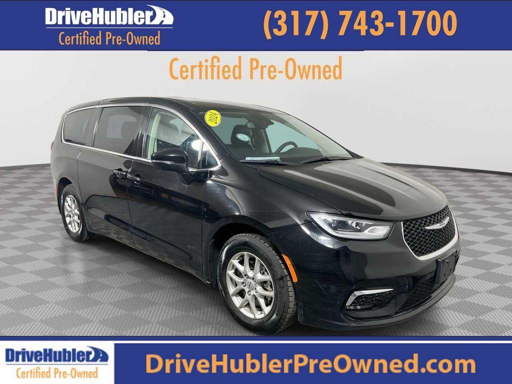 used 2024 Chrysler Pacifica car, priced at $28,995