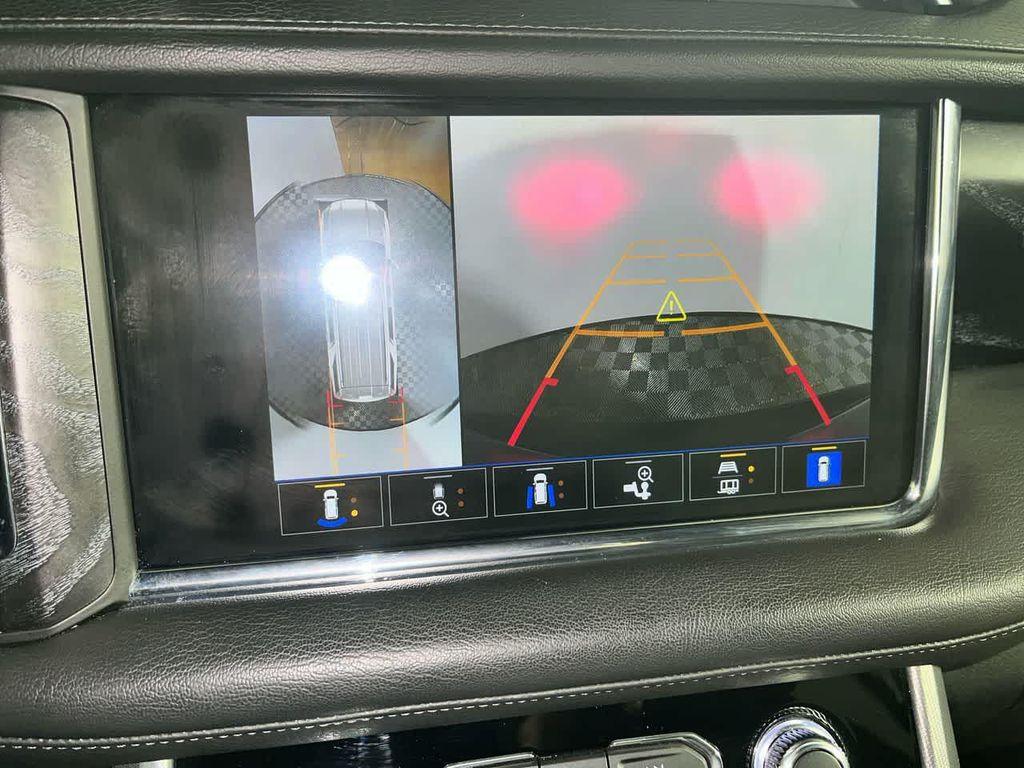 used 2022 GMC Yukon car, priced at $52,395