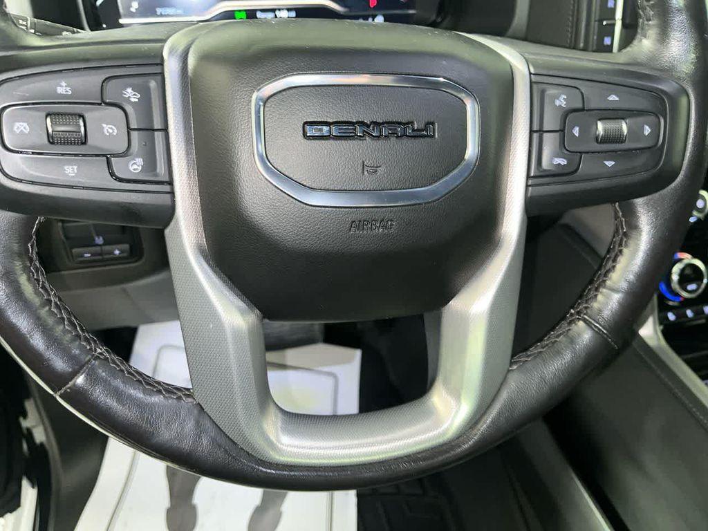 used 2022 GMC Yukon car, priced at $52,395