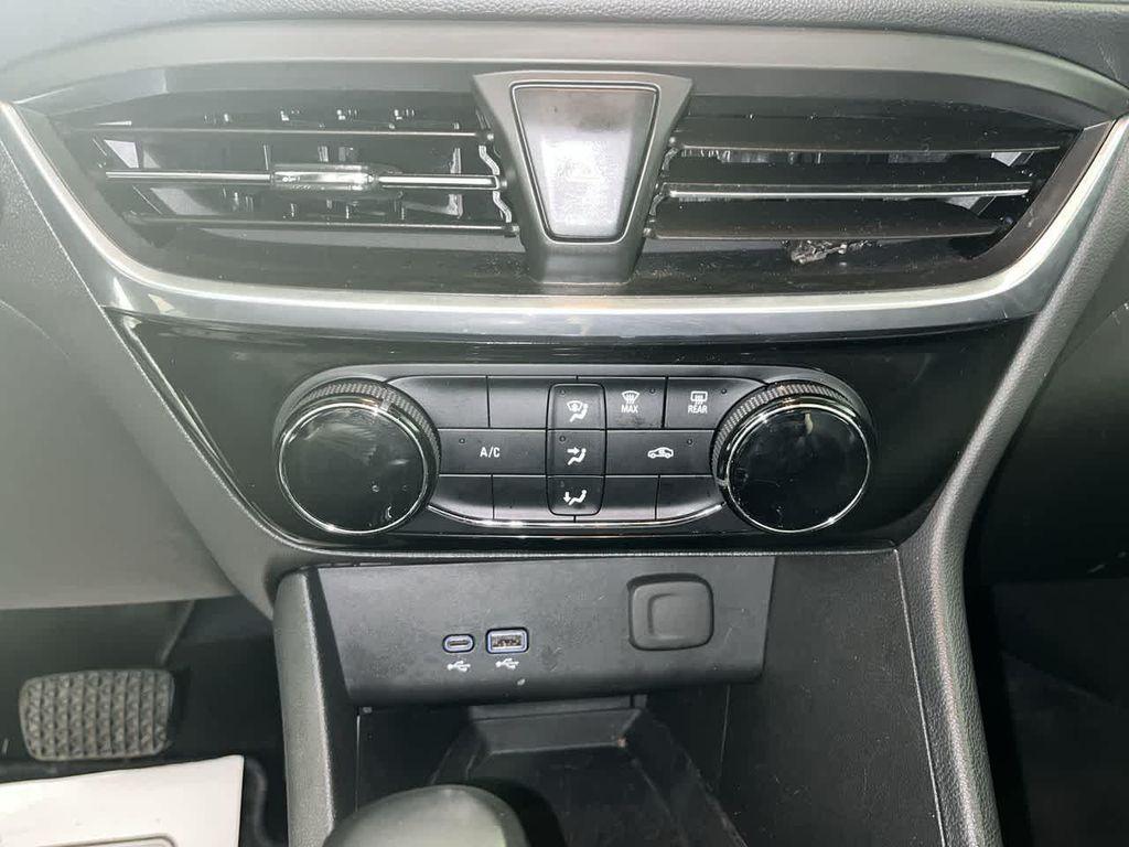 used 2024 Buick Encore GX car, priced at $21,295