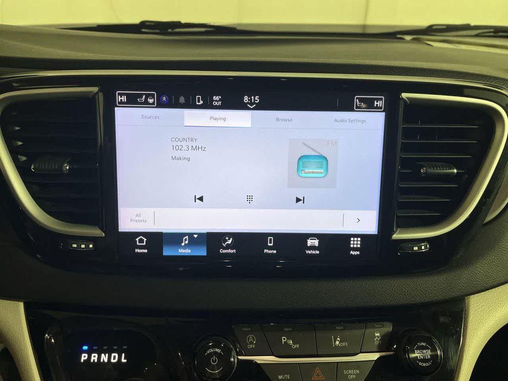 used 2024 Chrysler Pacifica car, priced at $28,995