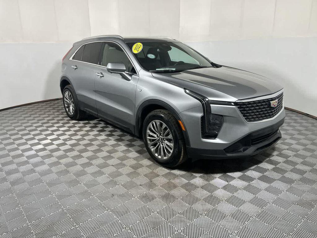 used 2025 Cadillac XT4 car, priced at $29,244