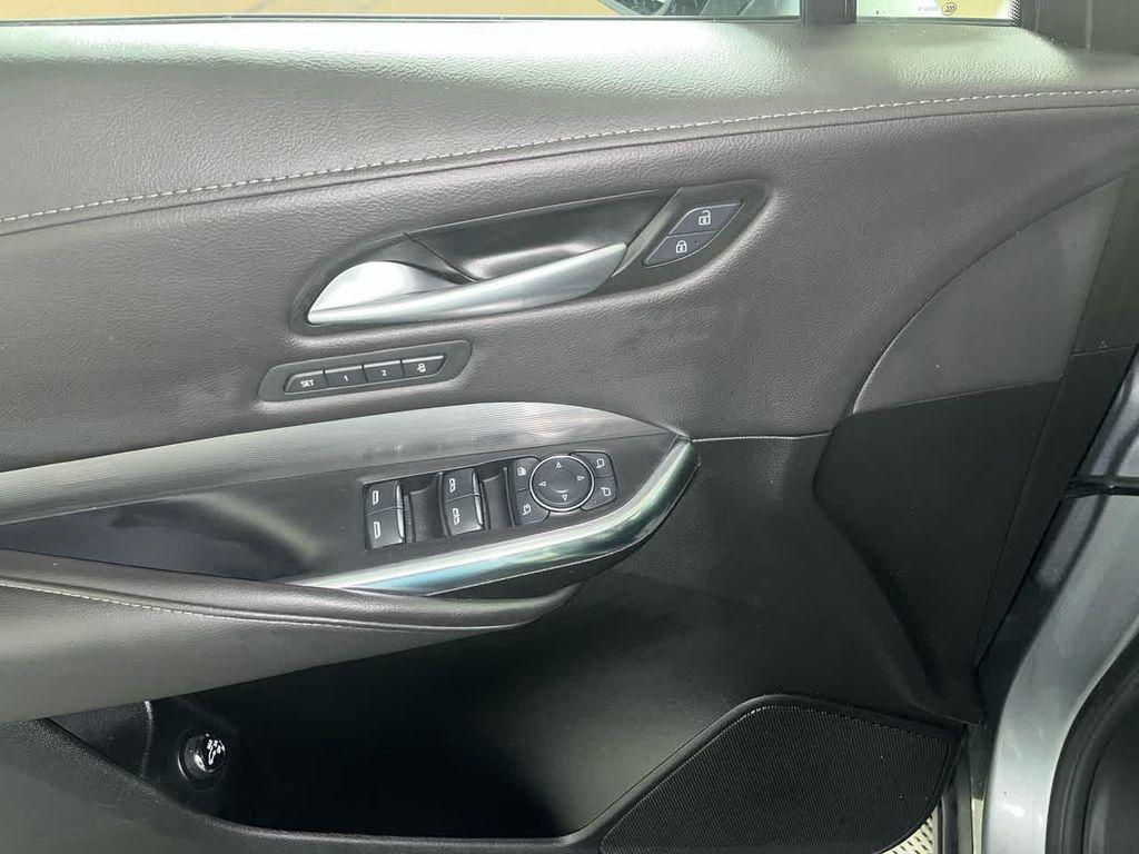 used 2025 Cadillac XT4 car, priced at $29,244